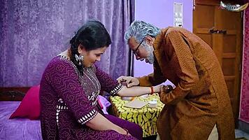 Hey Dadaji Bakire Kıza Sert Hardcore Köpek Stili Yapıyor! 😲