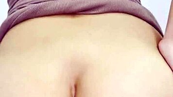 Girlfriend's Ass Bounces In Dress