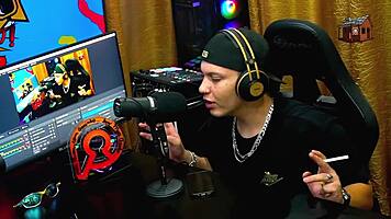 o podcast nem começou e a bruna lambertini ficou totalmente pelada o ruan babou - púpum no barraco completo no sheer - red