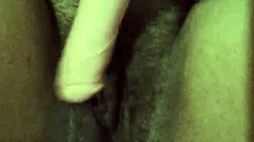 Teen 18+ virgin rubs pussy with dildo, can't let it enter. She's masturbating solo.