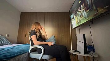 Teenagers explore bodies with fingering and gaping in homemade video. Can't resist each other!