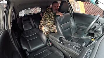 Young Latina Maite Fernandes Spreads Shaved Pussy Publicly In Sao Paulo Car