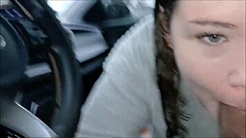 Heluvvkelo Gives Intense Blowjob To Lover