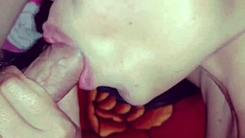 desi hot asian mature woman gets blowjob at home 😏
