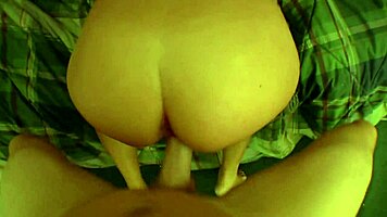 Pretty girlfriend gets fucked 😍