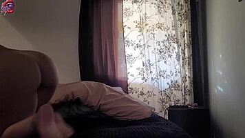 married woman rubs clit until orgasm