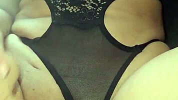 Milf masturbates with friend using dildo!