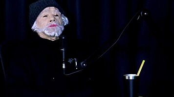 Morena Gostosa Strips Showing Gorgeous Tits After Teasing Exposure! Watch Tifany Rocha Swing!