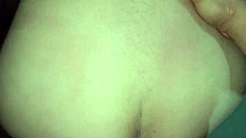 Viendo la TV con Mi Cuñada en Escena Sensual