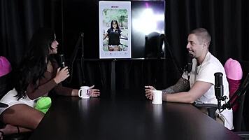 beautiful brazilian shows tits and pussy in jerk off game, then dick on tinder!