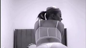 Slutty british girlfriend gives blowjob on webcam with toys 😍