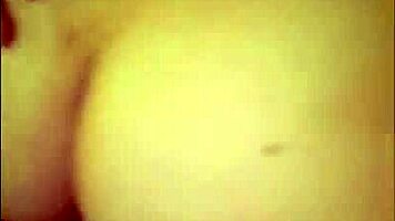 Latin slut wife enjoys two cocks on her birthday trio con doble penetracion phoohad patnee esposa puta latina disfruta dos vergas el dia de su cumplea�os