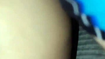 encuentro a mi hermanastra tomando una siesta y la follo bien rico