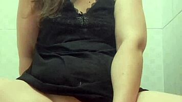 Big Ass Solo Girl Fucking A Big Dildo In A Big Pussy Until She Gets Orgasm And Squirts In The Bathroom