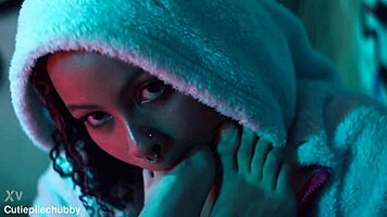 Bbw Ebony Lesbian Worships Petite Tattooed Girlfriend's Feet