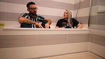 livie chats from the bath in frankie jax interview
