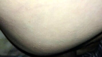 شابة صغيرة 18+ تأخذ لبن عميق في وضعية المبشري POV