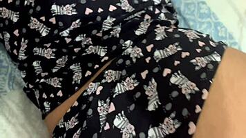 Primeira vez com essa ninfetinha e ela já me fez gozar 2 vezes com essa buceta mais linda que vocês vão ver no x lunna geek completo no red e no cher.