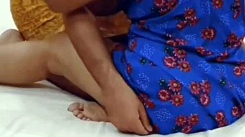 عاهرة آسيوية شابة 18+ جميلة تنيك مع حبيبها في جلسات دوجيستايل و ركوب قاسية