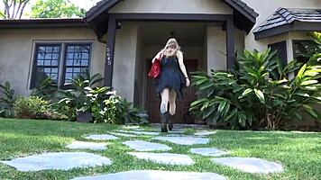 Ela Darling and Sovereigh Syre Explore Lesbian Toy Play