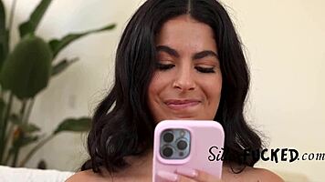 Babysitter seduces husband with nude offer instead of payment