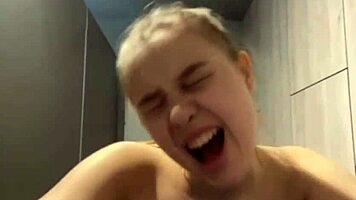 crazy teen squirting and getting fucked hard in the public gym