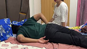 Indian futere hardcore cu femeie tânără film complet