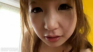 19 yo japanese girlfriend makes a hot blowjob at her boyfriend
