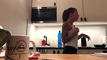 S sexy College Girls Party Braless in Thongs