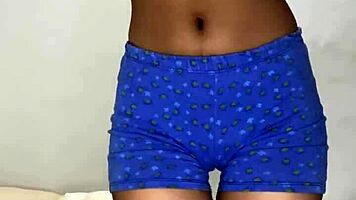 Hot Amateur Girl Masturbates To Orgasm