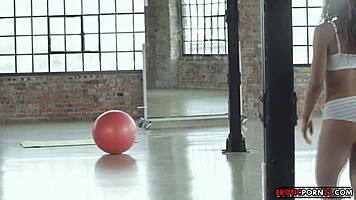 Intense anal workout stretches her tight ass with powerful thrusts and deep penetration.