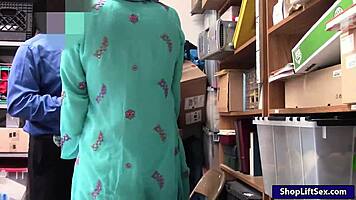 Arab teen shoplifter boned by officer