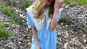 Helped Cute Stranger On Street And Fucked Her Same Day