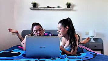 briseida myers & malafalda taste their sweet pussies