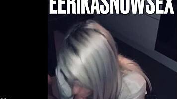 Bombshell gives perfect blowjob