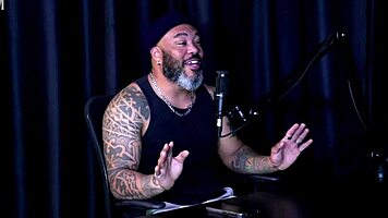 Anxiety after holidays shocks with man's ass and doll fetish 😱