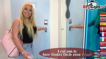 Deutsche Stiefschwester Besucht Ihren Stiefbruder Und Er Fickt Sie