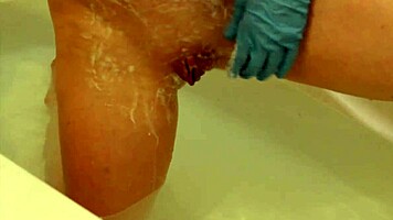 Shaving My Pussy Wearing Rubber Gloves!