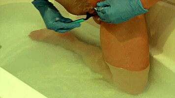 Shaving My Pussy Wearing Rubber Gloves!