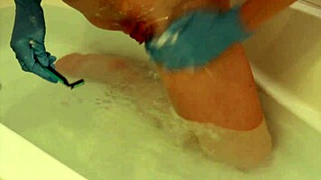Shaving My Pussy Wearing Rubber Gloves!
