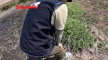 i love risky public sex in the field, experimenting with fucking