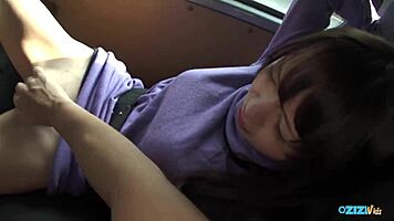 In The Car Backseat, This Babe Sucks Hard Fat Cock With Passion