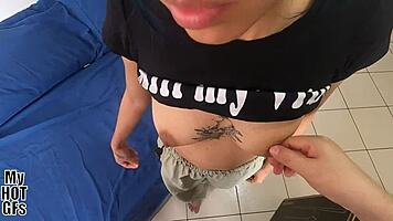 Hermosa Flaquita Maria Wants To Experiment And Gets Her Face Covered In Cum