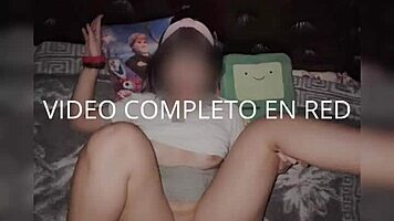 Le dije a mi mama que me iba a quedar en casa de una amiga me graban en casa del compañero de la escuela que me gusta un compañero del salón me mete su verga dura y gruesa video casero