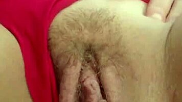 pov de ma petite 18+ chatte mature