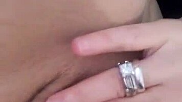 pov de ma petite 18+ chatte mature