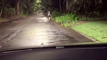 Novinha asiatica fodendo sem camisinha com motorista de aplicativo