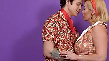 Stepmom's secret affair with big cock in Hollywood spotlight