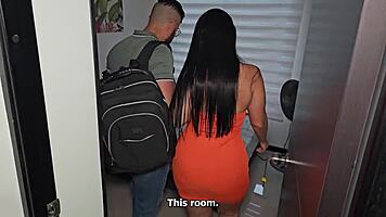 Exchange Student Impressed With Colombian Milf's Huge Ass