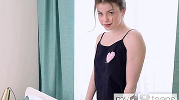 beautiful girl julia morozzi masturbates amazing hairy pussy 😍